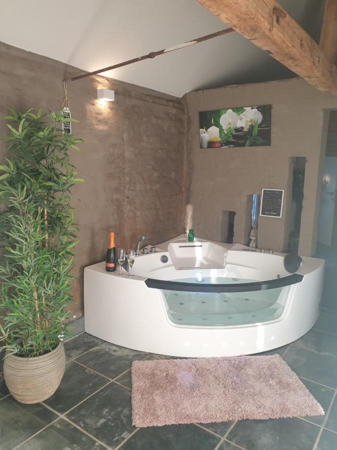 Authentic Wellnesshoeve Hansbeke Экстерьер фото